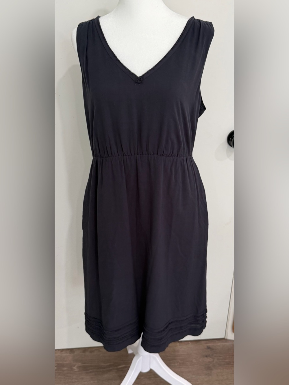 Maeve Anthropologie Black Sleeveless Lined Raw Hem Dress Boho Size Medium